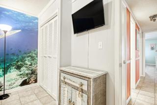 Cherry Grove Retreat & Sea Cabin - Myrtle Beach - 2
