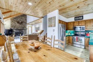 Sunny Mountainside Chalet - Plymouth - 5