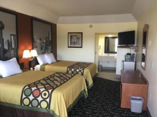 Super 8 by Wyndham Fairfield Tx - Fairfield - 1