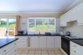 Clifton Cottage - Kei Mouth - 2