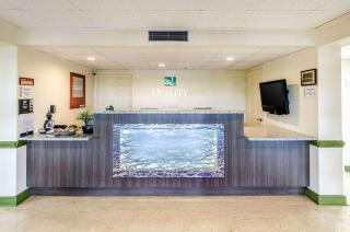 Quality Inn Tanglewood - Roanoke - 1