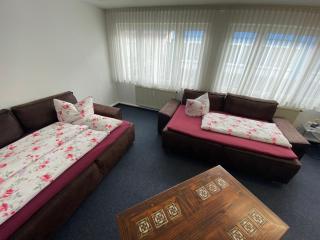 Carli's Bed-No-Breakfast - Friedrichshafen - 3