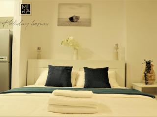 Mira Holiday Homes - New studio in Hayat Boulevard - Town Square - Gym & Pool - 9