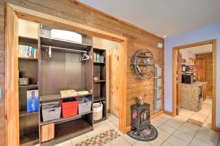 Steps to Beech Mountain Resort Cozy Getaway - Beech Mountain - 1