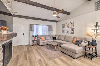 Stylish Flagstaff Hideaway with Hot Tub and Fire Pit! - Flagstaff - 0