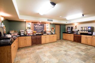 AmericInn by Wyndham Medora - Medora - 4