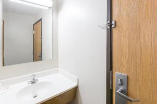 Super 8 by Wyndham Osceola IA - Osceola - 1