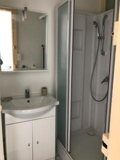 Studio meublé et lumineux 20m2 - Vittel - 3