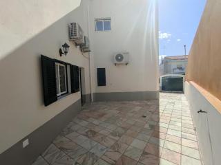 Vila Magna near The Strip with BBQ, AC, Balcony, Parking, 4 TVs and Free wifi - Albufeira - 3