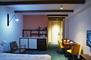 Atrium Apartment 245 - 0