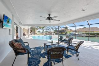ELEVATED 955 - Spacious Family Riverfront home 4 Bedrooms - Marco Island - 2