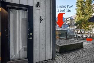 Luxury and Modern Studio at Blackcomb base - 2