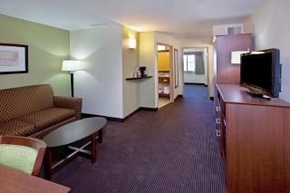 AmericInn by Wyndham Osage - Osage - 5