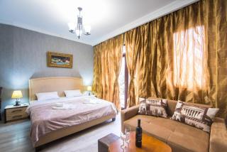 Terrace House Near Opera - Tiflis - 9