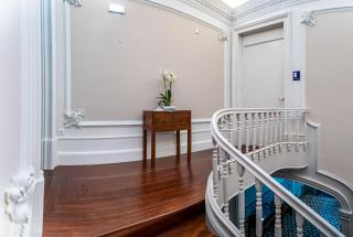 Flag Design Hotel - 1