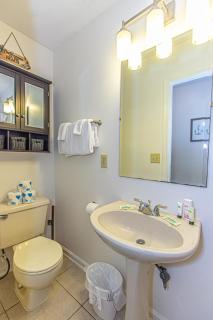 2 Bed 2 Bath Ground Level Golf Colony 33I Only 2 Miles To The Beach - 7