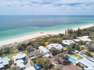 SixtySix at Cape View - Broadwater - 9