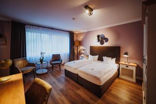 Antik-Hotel EICHENHOF - Bad Salzuflen - 0