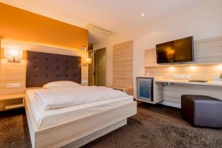 Hotel Bacchus - Bensheim - 8