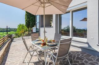 Castelletto Apartments with Pool by Wonderful Italy - Polpenazze del Garda - 9