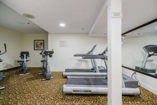 Best Western Peace Arch Inn - 8