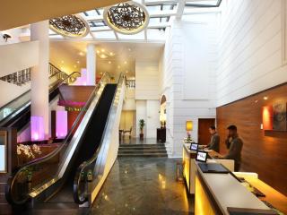 Village Hotel Albert Court by Far East Hospitality - 5