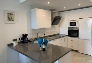 Wonderful Beach Apartment - 6