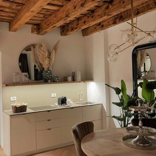 ELEGANCE ROOM - Aparta & Suite - Automatized Apartment - Bassano del Grappa - 6