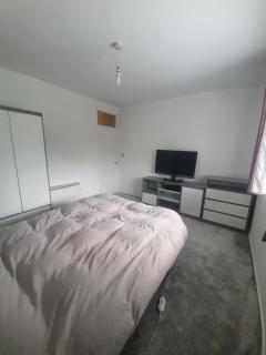 Central 2 bed apartment - Wolverhampton - 4