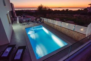 Pool Apartments Funtastic C - Novalja - 0