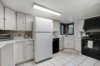 Killington Mountain Home! HotTub & 5 min to Skiing! - 8