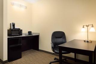 Holiday Inn Express & Suites Alpharetta by IHG - Alpharetta - 3