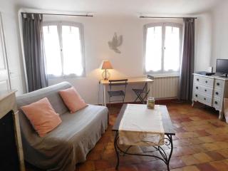 Studio ensoleillé, typique centre historique, wifi - 5