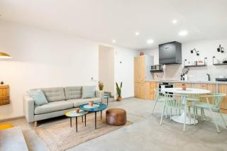 Amazing 3 Bedroom Apartment with Terrace in Poble-sec - Barcelone - 8