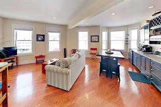 Admiral's Quarters - 9