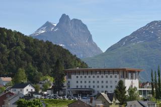 Grand Hotel - by Classic Norway Hotels - Åndalsnes - 9