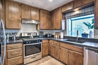 Luxe Lake Arrowhead Getaway w/ Treetop Views! - 3