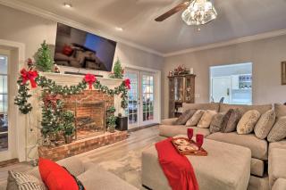 Million-Dollar Estate by Downtown Franklin! - Franklin - 7