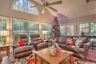 Million-Dollar Estate by Downtown Franklin! - Franklin - 4