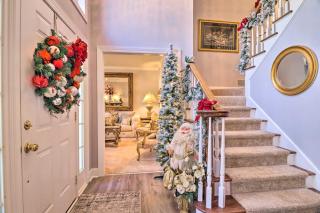 Million-Dollar Estate by Downtown Franklin! - 2