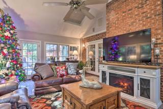 Million-Dollar Estate by Downtown Franklin! - Franklin - 1