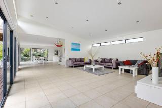 Sea Haven: coastal views, family retreat - McCrae - 6