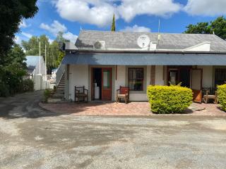Leo Guest House - Robertson - 8