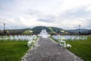 Radisson Blu Resort Bukovel - Bukovel - 2