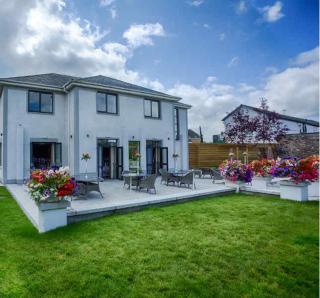 The Village Hotel, Bar and Restaurant - Bettystown - 7
