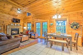Grin N Bear It Cabin with Hot Tub and Fire Pit! - Pigeon Forge - 6