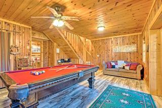 Grin N Bear It Cabin with Hot Tub and Fire Pit! - Pigeon Forge - 3