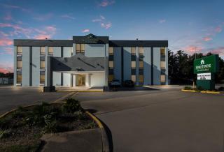 HomeTowne Studios by Red Roof Newport News - Hampton West - Newport News - 6