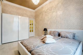 Parliment Luxury Apartment - Budapest - 1
