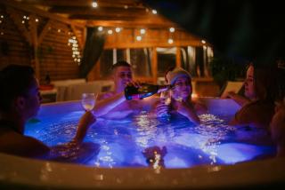 Aloha Glamp - okrągłe domki przy rzece - balia i sauna - Energylandia - Zagórnik - 1